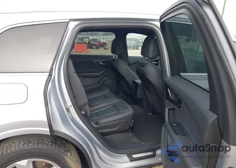 2021 Audi Q7 Premium 55 Tfsi Quattro Tiptronic z USA, uszkodzony, nr VIN WA1AXAF79MD000064